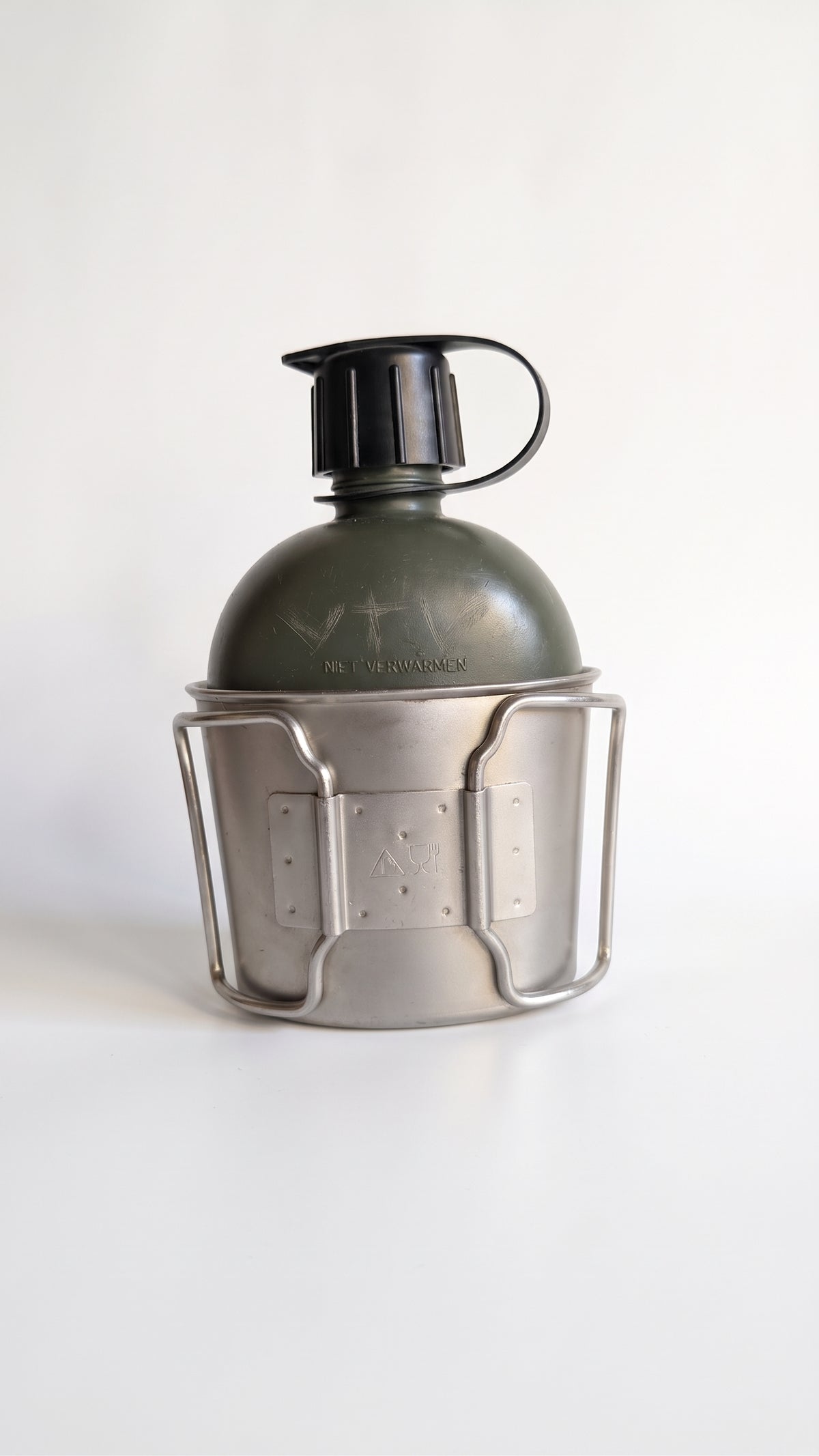 Original Niederländische Armee Feldflasche mit Edelstahlbecher – Canteen Set 2-teilig oliv gebraucht (KL Trinkflasche & Cup)